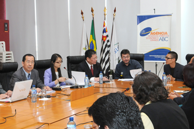 Prefeito recebe grupo de empresários chineses