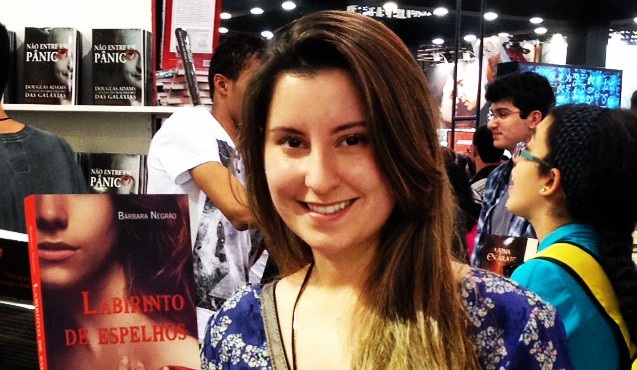 Autora do ABC, destaque na Bienal, promove sessão de autógrafos em Santo André