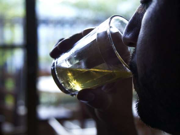 90% das pessoas que bebem demais não são alcoólatras