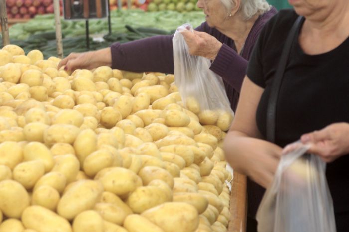 Cesta básica abre 2015 com alta de 5,66%