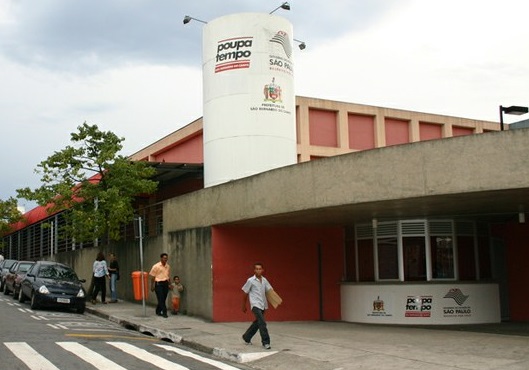 Poupatempo São Bernardo do Campo homenageia as mulheres em exposição