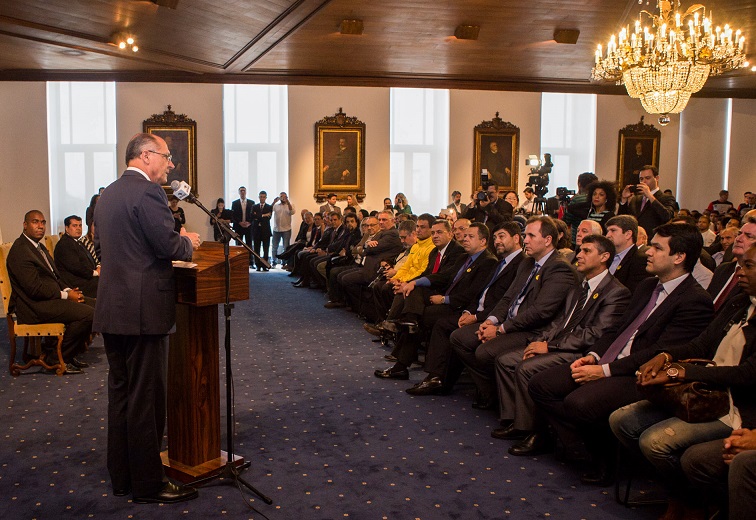 Alckmin anuncia reformulação de Centros de Excelência no ABC