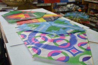 Nas férias, uso de linha cortante para empinar pipa aumenta riscos