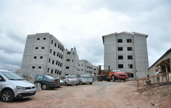 Prefeitura vistoria obras no Pau do Café