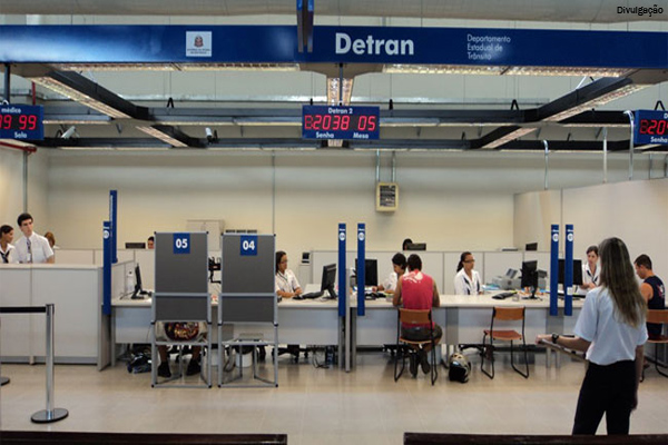 Detran bloqueia carteiras de motorista em São Caetano