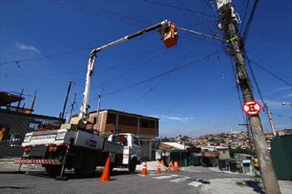 Ilumina Mauá tem 98% de eficiência no atendimento às demandas por telefone