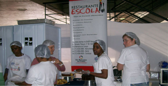 Restaurante Escola tem cursos gratuitos de Pizzaria e Panificação