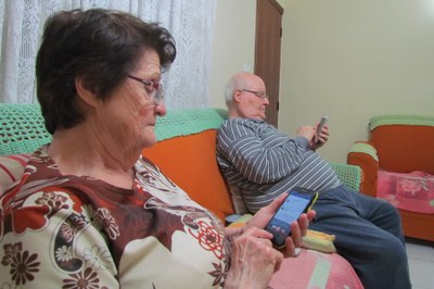 Uso de smartphones cresce na terceira idade