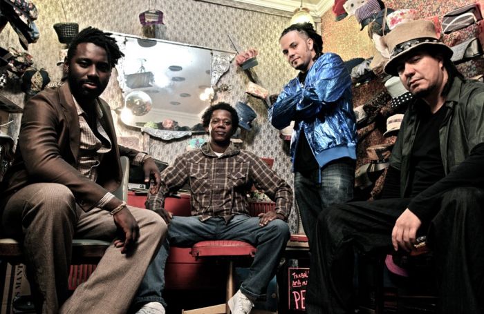 Os Opalas prometem muito suingue com releituras de samba rock