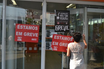 Greve dos bancários causa transtornos aos clientes