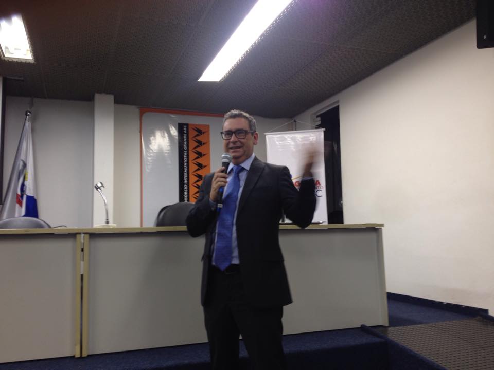 Desemprego cai no ABC entre agosto e setembro