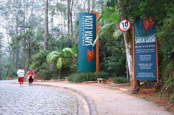 Lei autoriza donos a passearem com seus cães nos parques de Mauá