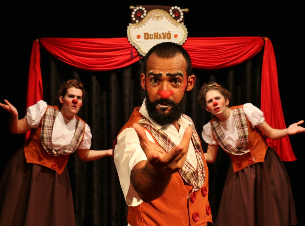 EM MAIO, A TRUPE DUNAVÔ APRESENTA O ESPETÁCULO É MESMO UMA PALHAÇADA NO SESC SÃO CAETANO