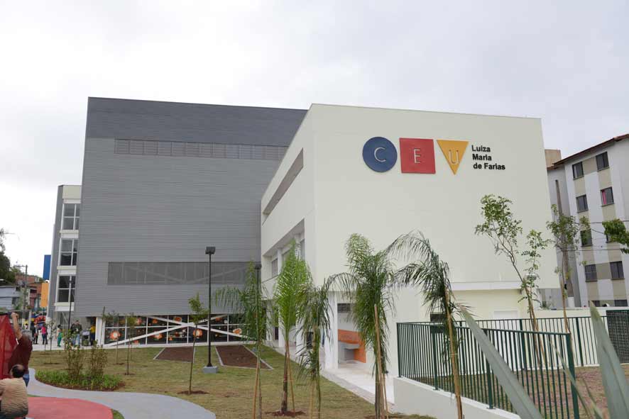 Prefeitura inaugura CEU Luiza Maria de Farias, no Jardim Silvina