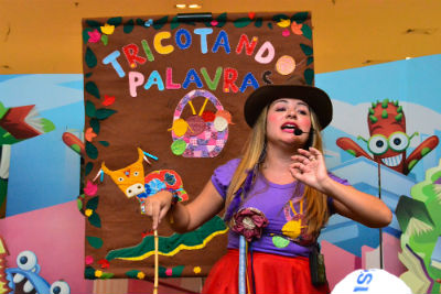 Contadores de história se apresentam nesta quinta no Teatro Lauro Gomes