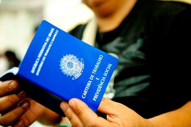 Vaga de Emprego no Grupo LC