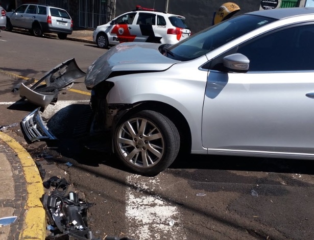 Bati o carro, e agora? Saiba como agir após um acidente em 5 passos