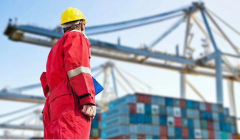 Setor portuário abre vagas de emprego em diversos cargos