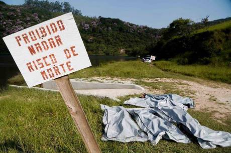 Cinco corpos são encontrados em lagoa conhecida como "tanque da morte"