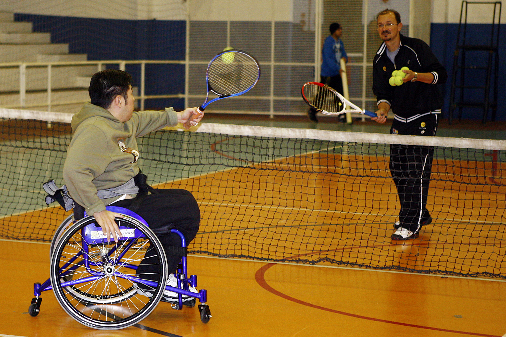 São Caetano sedia workshop com tenista cadeirante canadense