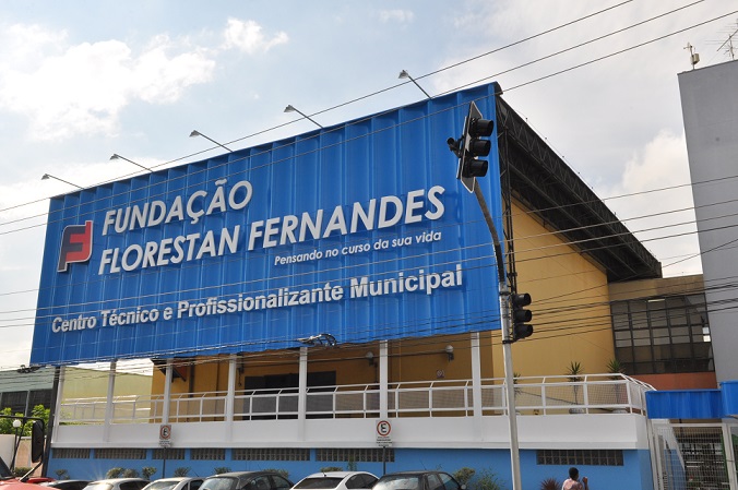 FFF abre inscrições para cursos profissionalizantes gratuitos