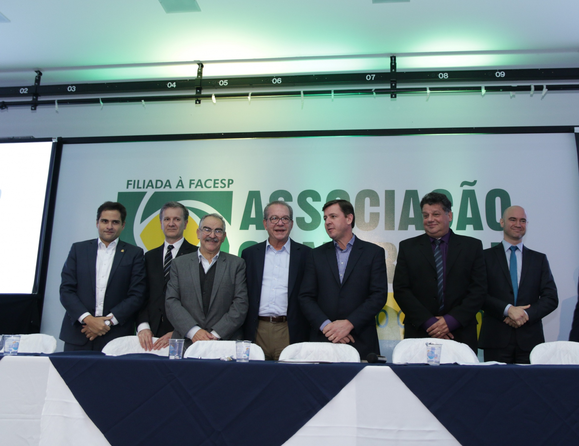 ACISBEC, Prefeitura e entidades parceiras se mobilizam contra a transferência do posto da Receita Federal