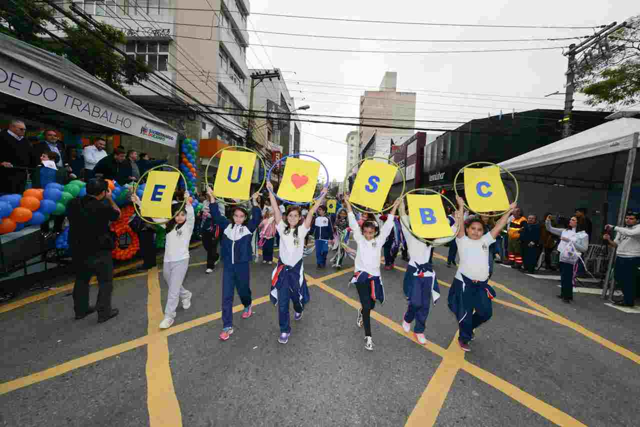 Desfile Cívico-Militar celebra os 465 anos de São Bernardo