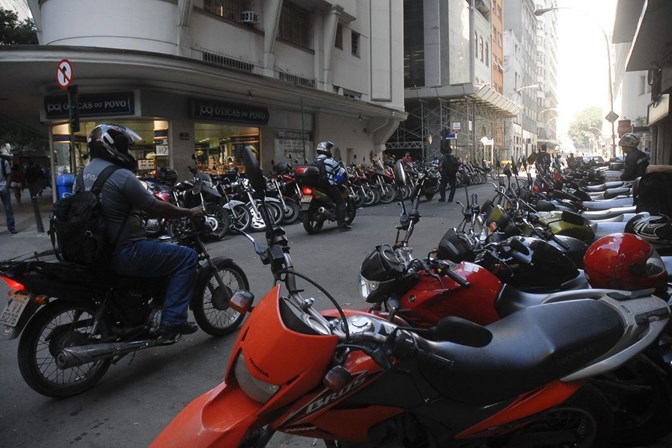 Venda de motos sobe 15,7% no trimestre