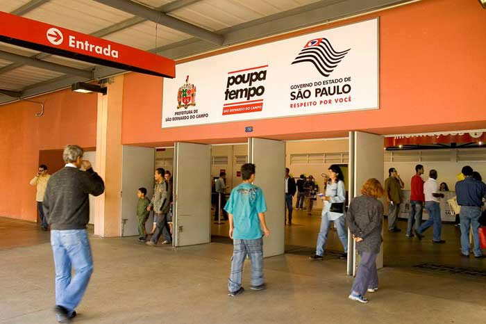 Postos Poupatempo oferecem novo modelo de RG