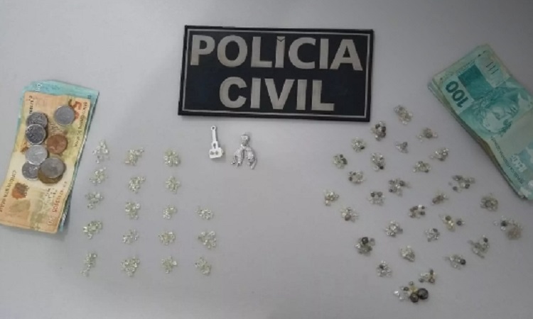 Dupla é presa com 470 diamantes extraídos em terra indígena