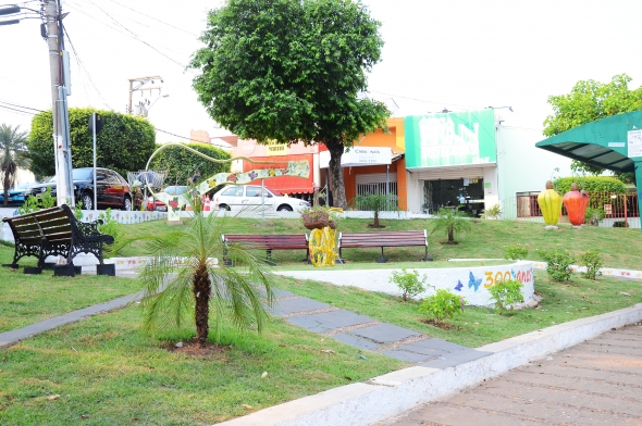 Trabalho de revitalização de praças é ampliado pela Prefeitura de Cuiabá