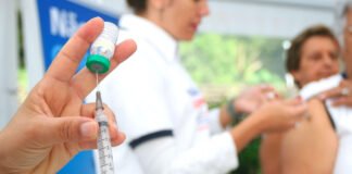 Vacinação contra gripe está abaixo de 30% entre crianças, mães e trabalhadores da saúde