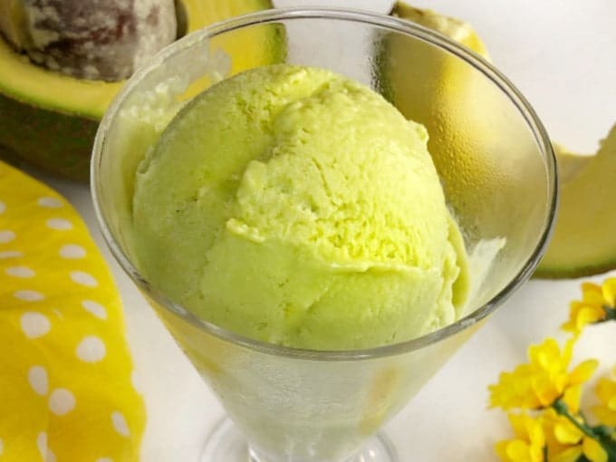 Sorvete-abacate-min