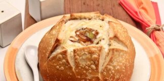 Sopa de alho-poró no Pão Italiano