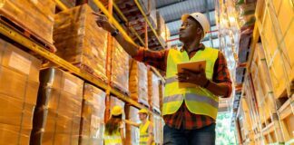 VAGA DE AUXILIAR DE ALMOXARIFADO