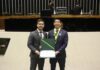 Thomas Law recebe a Medalha Mérito Legislativo do Congresso Nacional