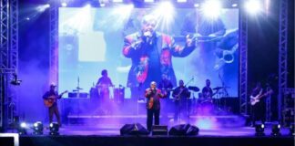 Sidney Magal anima público de Sao Caetano do Sul com show de Natal