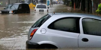 Saiba o que fazer se o seu carro for atingido por uma inundação Imagem Ilustrativa Crédito: Divulgação