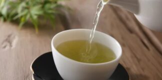 10 infusões anti-inflamatórias que irão ajudá-lo com o inchaço do abdômen iStock