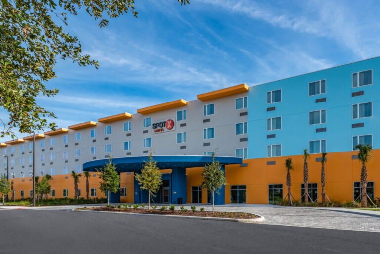 Hotel bem localizado e com melhor custo-benefcio em Orlando: Spot X Hotel hotel-bem-localizado-e-com-melhor-custo-benefcio-em-orlando:-spot-x-hotel