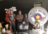 Policiais de SP participam de festa surpresa de criança fã da PM