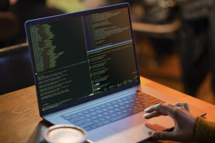 notebook-tecnologia-fates-1024x683