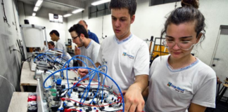 SP vai contratar até 3 mil profissionais em escolas técnicas; veja como participar