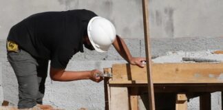 Mais de 60% de desligados que viraram MEI agiram por necessidade