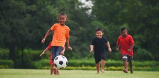 Atividade física na infância e adolescência traz benefícios permanentes ao coração, diz estudo de SP