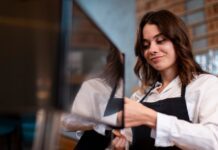 Catho disponibiliza mais de 6 mil vagas para hotelaria, turismo e restaurante em São Paulo