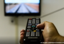 Brasil perde mais de 2 mil mídias jornalísticas em 10 anos, diz estudo