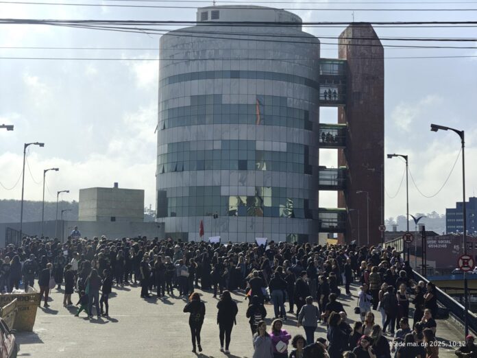 20250515-paralisacao-adi-foto-por-lucas-miranda-sindserv-024-1525x1144