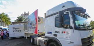 SP entrega matrículas de 736 apartamentos em São Bernardo e lança serviço habitacional itinerante