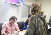 Celulares com restrição criminal são rastreados e devolvidos às vítimas em SP